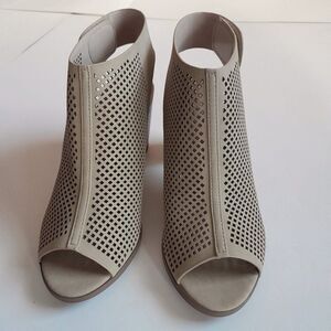 City Classified Coutgo Heels for Women Open Toe Boots Cutout Ankle Strap Size 8